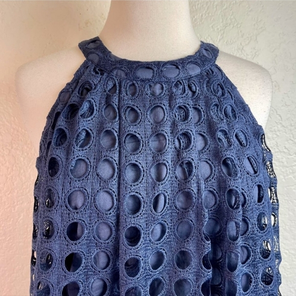 ROMEO & JULIET COUTURE ~ Navy Eyelet Mini Swing Dress ~ Size Medium - Picture 4 of 9